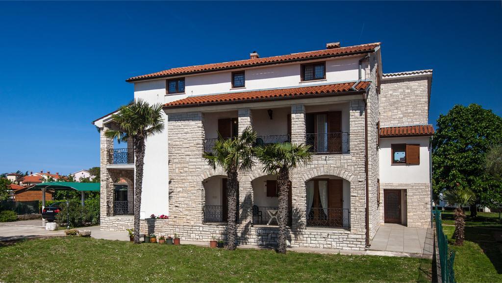 B&B Moderno Fažana Extérieur photo